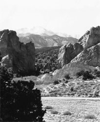 Garden of the Gods, Gateway Rocks